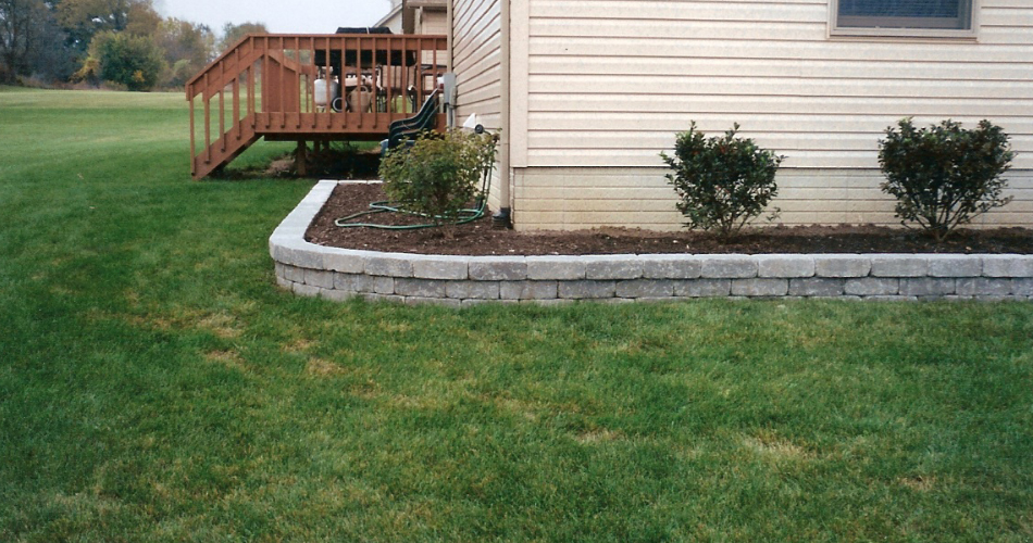 Small Retaining Wall for Flower Bed Border Small Retaining Wall for Flower Bed Border
